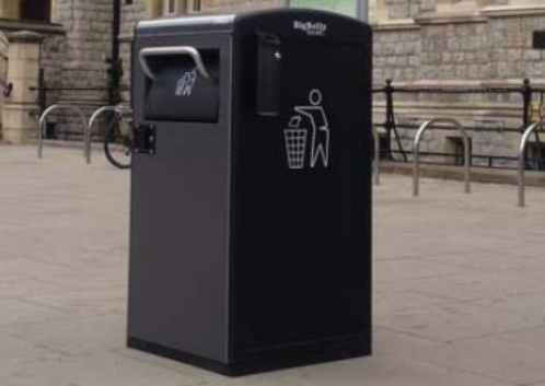 North Devon 'smart' bins could be rolled out in litter battle - BBC News